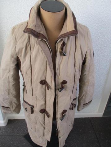 Barbara Lebek winterjas beige nieuw staat maat M maat 38 beschikbaar voor biedingen