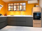 M-5 Strakke, moderne keuken met houten accenten, Ophalen, Overige kleuren, Nolte Küchen GmbH & Co. KG, Sprenger Str, 47, 49328 Melle Duitsland