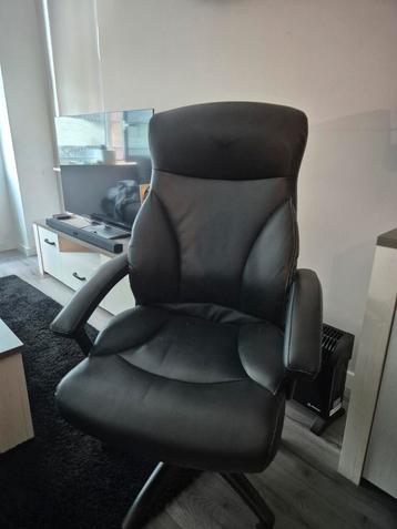  Jysk Gamestoel beschikbaar voor biedingen