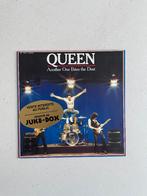 Queen - Another one bites the Dust, Cd's en Dvd's, Vinyl Singles, 7 inch, Single, Ophalen of Verzenden, Zo goed als nieuw