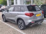 Suzuki Vitara 1.0 BOOSTERJET STIJL AUTOMAAT Adaptive Cruise, Auto's, Suzuki, 12 maanden, Gebruikt, 400 kg, Origineel Nederlands