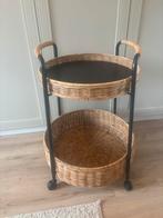 Roltafel met bergruimte, rotan, Ophalen, Zo goed als nieuw