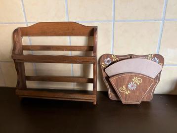 Vintage Kruidenrek & Koffiefilterhouder beschikbaar voor biedingen