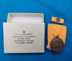 NL, TROUWE DIENST MEDAILLE (J) + BATON IN BRONS, Ophalen of Verzenden, Brons