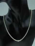 Parel dames ketting 14k gouden sier slot vintage collier, Voordeelsieraden, Ophalen of Verzenden, Zo goed als nieuw, Met edelsteen