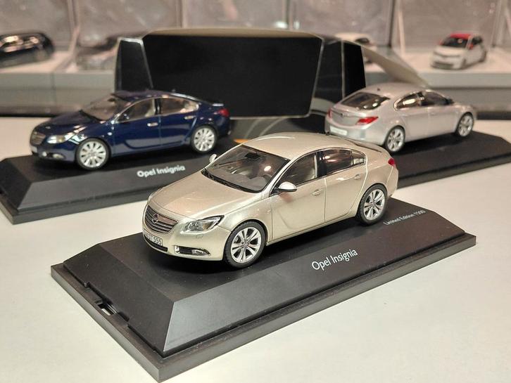 Opel Insignia A Limousine 2008-2013 Panna Cotta 1/43 Schuco, Hobby en Vrije tijd, Modelauto's | 1:43, Zo goed als nieuw, Auto