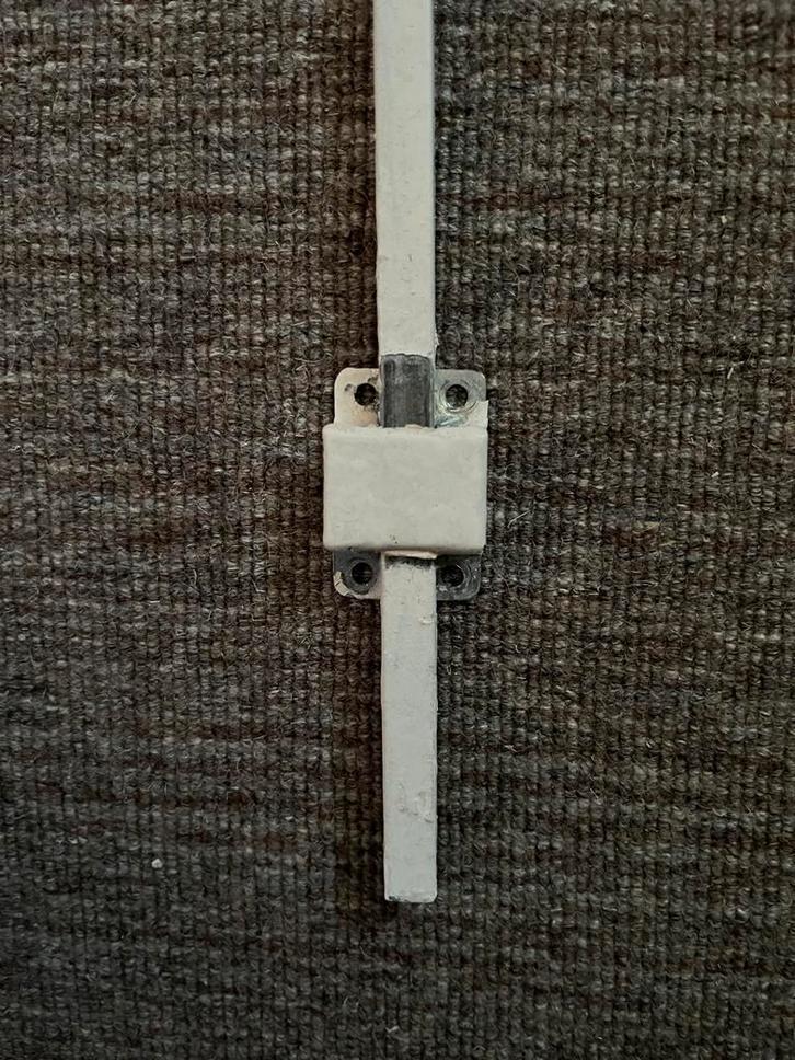 Oude Espagnolet Raamsluiting 93cm, Doe-het-zelf en Verbouw, Hang- en Sluitwerk, Gebruikt, Schuif of Grendel, IJzer, Ophalen