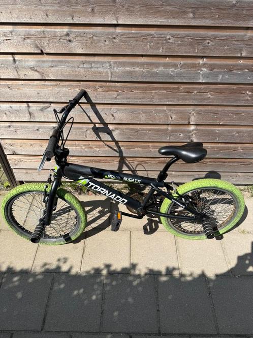 Royal Buggati Tornado Crossfiets/Stuntfiets Zwart/Groen 20”, Fietsen en Brommers, Fietsen | Jongens, Gebruikt, 20 inch, Handrem