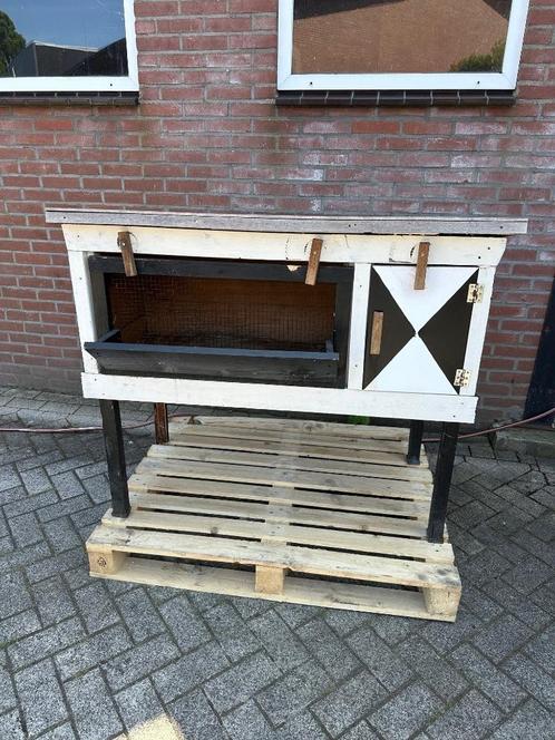 Veluws konijnenhok, robuust en ruim (125 x 74 x 106 cm), Dieren en Toebehoren, Knaagdieren en Konijnen | Hokken en Kooien, Gebruikt