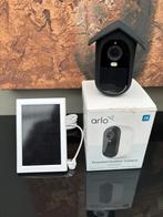 Arlo Essential (2de gen) 2K beeld, spotlight., Ophalen, Zo goed als nieuw
