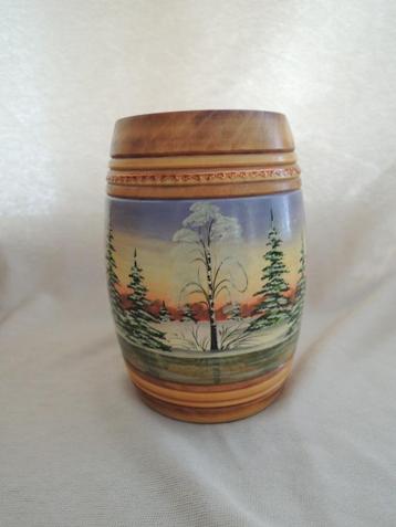 Houten Tonnetje uit Ukraine beschikbaar voor biedingen