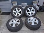 Winterbanden set 215/65/16 - Nissan Qashqai / Mitsubishi ASX, Auto-onderdelen, Banden en Velgen, Ophalen, 16 inch, Banden en Velgen