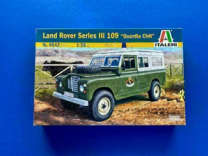 Italeri	6542	LAND ROVER SERIES III 109 "Guardia Civil"	1/35, Hobby en Vrije tijd, Modelbouw | Auto's en Voertuigen, Nieuw, Auto