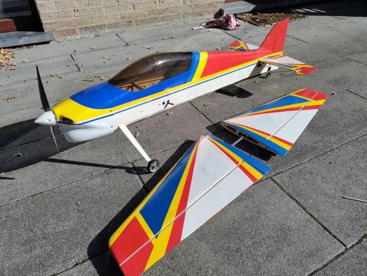 extreme flight vanquish, Hobby en Vrije tijd, Modelbouw | Radiografisch | Vliegtuigen, Gebruikt, Elektro, Ophalen