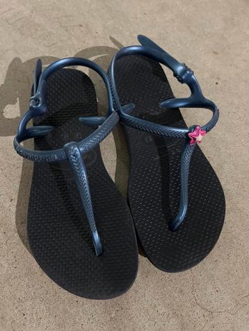 Havaianas Slippers Maat 31-32 beschikbaar voor biedingen