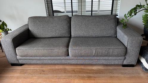 Mooie grijze vierzits bank (2x) en loveseat Montel Lausanne, Huis en Inrichting, Banken | Bankstellen, Gebruikt, Rechte bank, Vierpersoons of meer