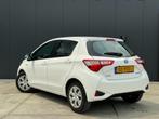Toyota Yaris 1.5 Hybrid Active 2018 Hybride Navigatie Camera, Gebruikt, Euro 6, Wit, Origineel Nederlands
