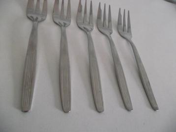 5 vintage RVS dessert vorkjes fruitvorkje 13,5 cm 1960 p st beschikbaar voor biedingen