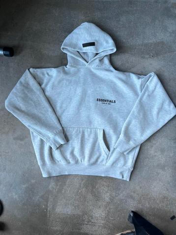 Essentials fear of god light oatmeal beschikbaar voor biedingen