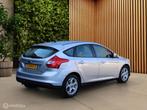 Ford Focus 1.0 EcoBoost Trend|Trekhaak|Airco|Nap, Auto's, Ford, Euro 5, Gebruikt, Zwart, Electronic Stability Program (ESP)