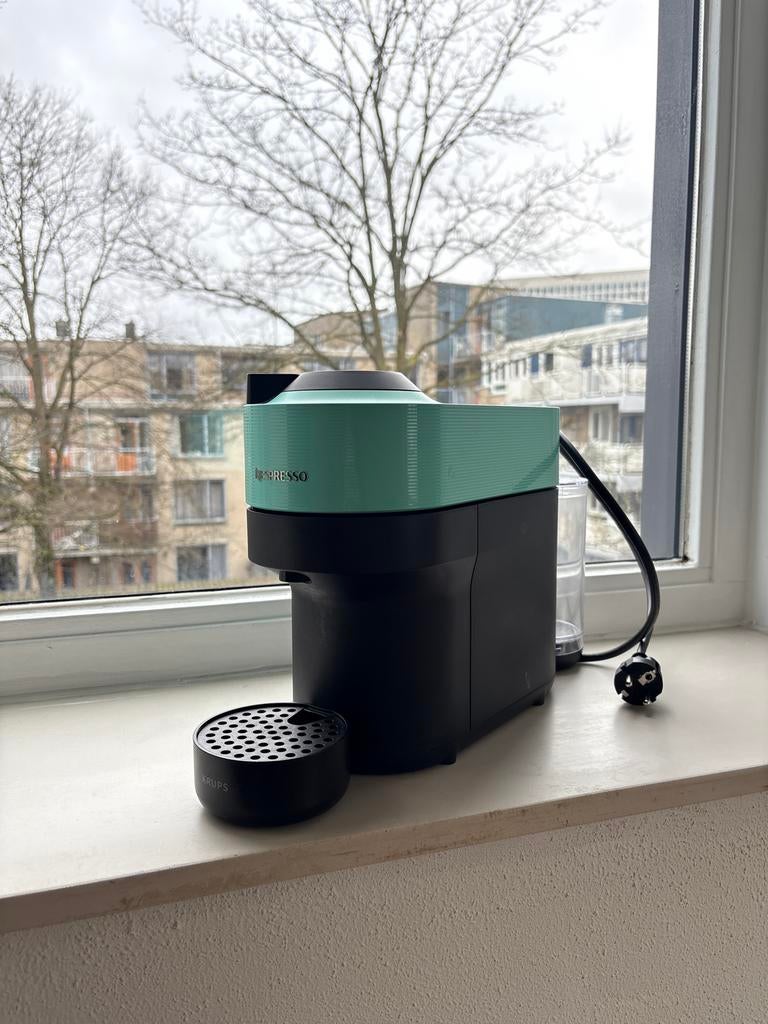 Nespresso Vertuo Koffiemachine - Perfecte Koffie!, Ophalen, Koffiemachine, Zo goed als nieuw, 1 kopje