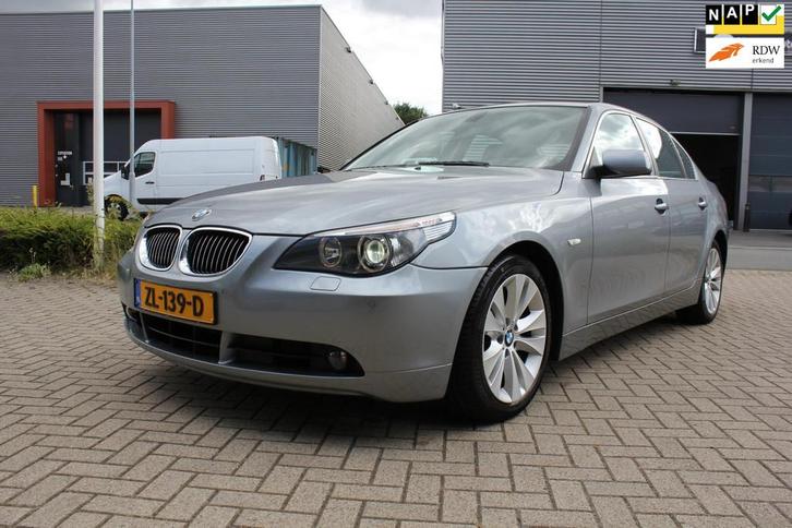 BMW 5-serie 545i V8 Yountimer plaatje van een auto, Auto's, BMW, Bedrijf, Te koop, 5-Serie, ABS, Airbags, Airconditioning, Boordcomputer