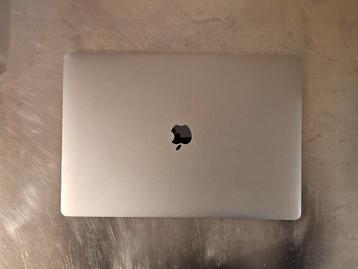 MacBook Pro 16" 2019 (Defect) + Brydge Verticale Stand beschikbaar voor biedingen