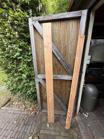 Te koop 10 nieuwe Douglas planken poort/schutting beschikbaar voor biedingen