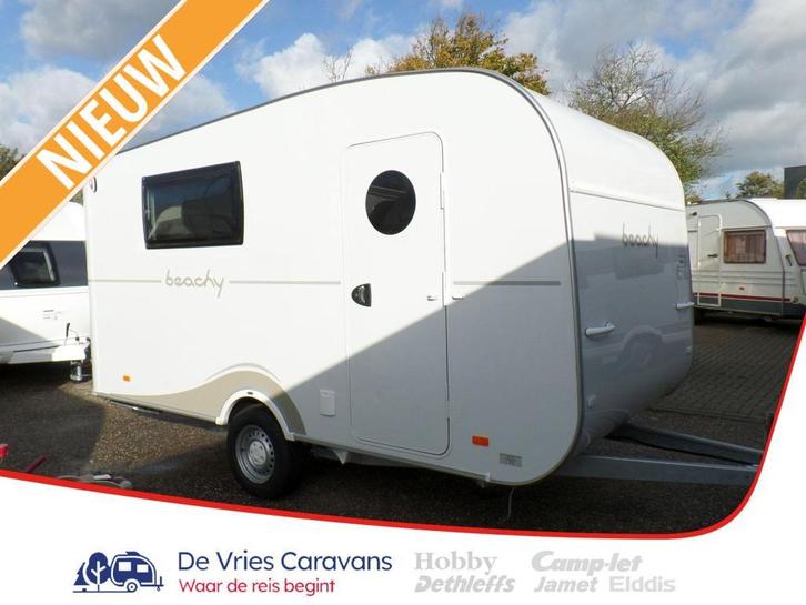 Hobby Beachy 450 Aanbieding! Gratis mover!, Caravans en Kamperen, Caravans, Bedrijf, tot en met 4, 750 - 1000 kg, Standaardzit