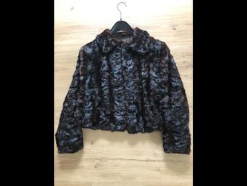 Prachtige vintage NERTS kort bontjasje beschikbaar voor biedingen