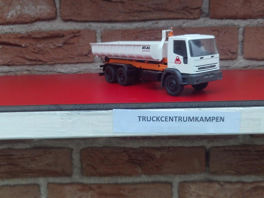 Conrad  Iveco  Containerwagen., Hobby en Vrije tijd, Modelauto's | 1:50, Ophalen of Verzenden, Zo goed als nieuw, Bus of Vrachtwagen
