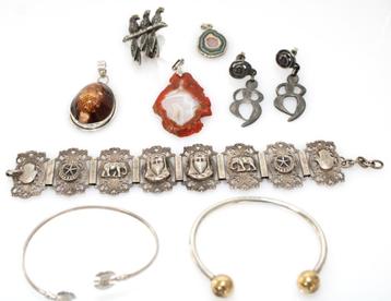 Groep Sieraden Kastopruiming Met Zilver & Edelstenen #3  beschikbaar voor biedingen