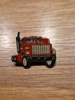 394 Pin Vintage Vrachtwagen Mack Peterbilt, Ophalen of Verzenden, Gebruikt, Transport, Speldje of Pin