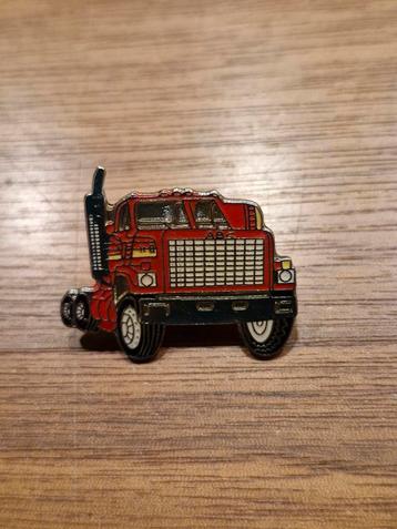 394 Pin Vintage Vrachtwagen Mack Peterbilt   beschikbaar voor biedingen