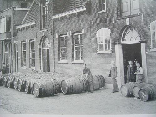 Schiedam-West en Nassaukwartier., Boeken, Geschiedenis | Stad en Regio, Gelezen, 20e eeuw of later, Ophalen of Verzenden