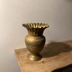 Koperen vaas met bloemmotief, Indische stijl, Ophalen of Verzenden