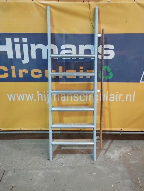 Houten trap, Doe-het-zelf en Verbouw, Ladders en Trappen, Gebruikt, 2 tot 4 meter, Ophalen