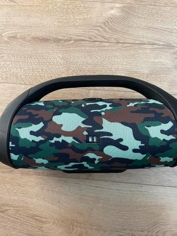Jbl boombox( NIET ORIGINEEL) beschikbaar voor biedingen