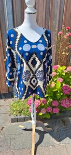 NIEUW: Blauw creme zwart print blouse Norah, Kleding | Dames, Tops, Ophalen of Verzenden, Nieuw, Blauw, Korte mouw