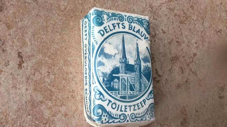 Vintage Delfts Blauw Toiletzeep, Verzamelen, Overige Verzamelen, Zo goed als nieuw, Ophalen