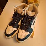 Nike Jordan, Ophalen of Verzenden, Zo goed als nieuw, Geel, Sneakers of Gympen