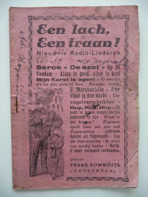 Nieuwste Radio-Liederen - EEN LACH, EEN TRAAN - 50-jaren, Boeken, Muziek, Overige onderwerpen, Ophalen of Verzenden