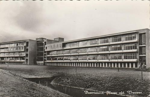 HAREN Beatrixoord afd. Vrouwen, Verzamelen, Ansichtkaarten | Nederland, Gelopen, Groningen, 1960 tot 1980, Verzenden