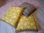Dutchbone kussens, Huis en Inrichting, Woonaccessoires | Kussens, Ophalen, Zo goed als nieuw, Geel, Vierkant
