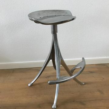 Design kruk stool Quasar Khanh kunst zeldzaam beschikbaar voor biedingen