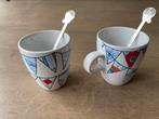 Twee D-E senseo burendag mokjes met senseo koffielepeltjes, Ophalen of Verzenden, Gebruikt, Overige stijlen, Kop(pen) en/of Schotel(s)