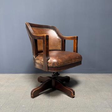 Antieke Amerikaanse hout met lederen bureaustoel beschikbaar voor biedingen