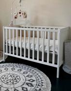 Wit houten ledikant baby bed, Kinderen en Baby's, Babywiegjes en Ledikanten, Ophalen of Verzenden, Gebruikt, Ledikant
