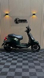 Vespa sprint 125 | A1 | Level 10 | carbon | Custom, Overige modellen, Ophalen of Verzenden, Zo goed als nieuw, Benzine