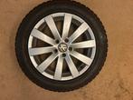 Winterbanden set VW Passat/Golf - 215/55R17, Auto-onderdelen, Banden en Velgen, Ophalen, Banden en Velgen, 17 inch, Winterbanden